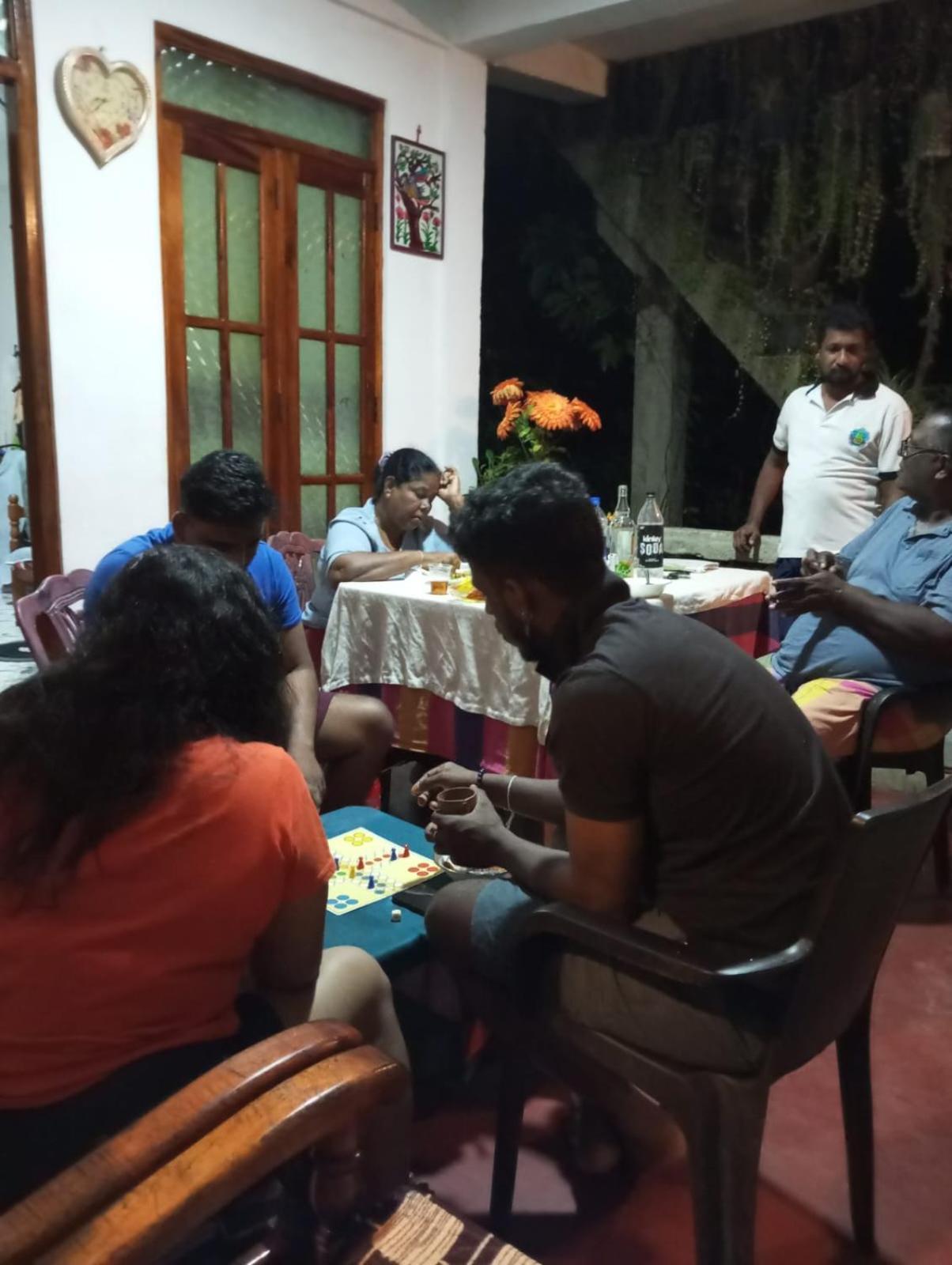 Nelum Home Stay Sigirîya Extérieur photo
